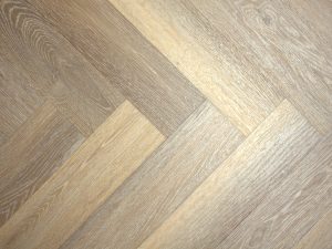 eStyle Symphony - Forest Oak (Herringbone)