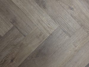 eStyle Symphony - French Oak (Herringbone)