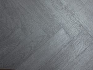 eStyle Symphony - Storm Oak (Herringbone)